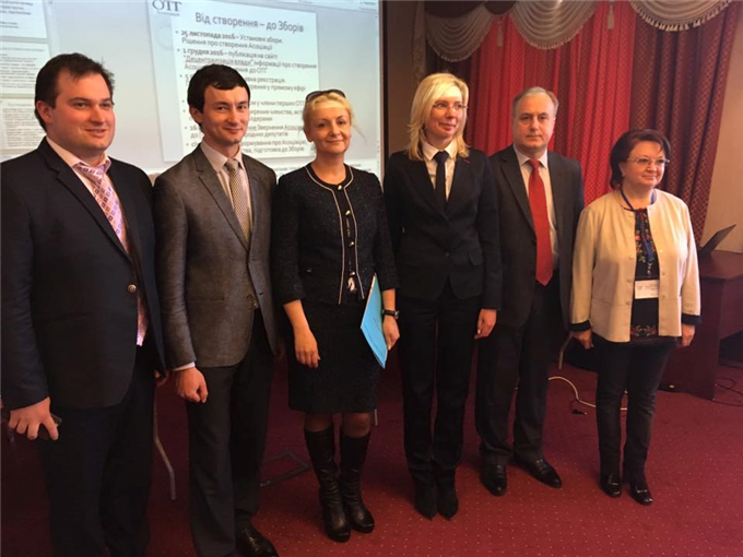 Всеукраїнська Асоціація ЦНАП підписала Меморандум про співробітництво з Асоціацією органів місцевого самоврядування «Асоціація об'єднаних територіальних громад» 