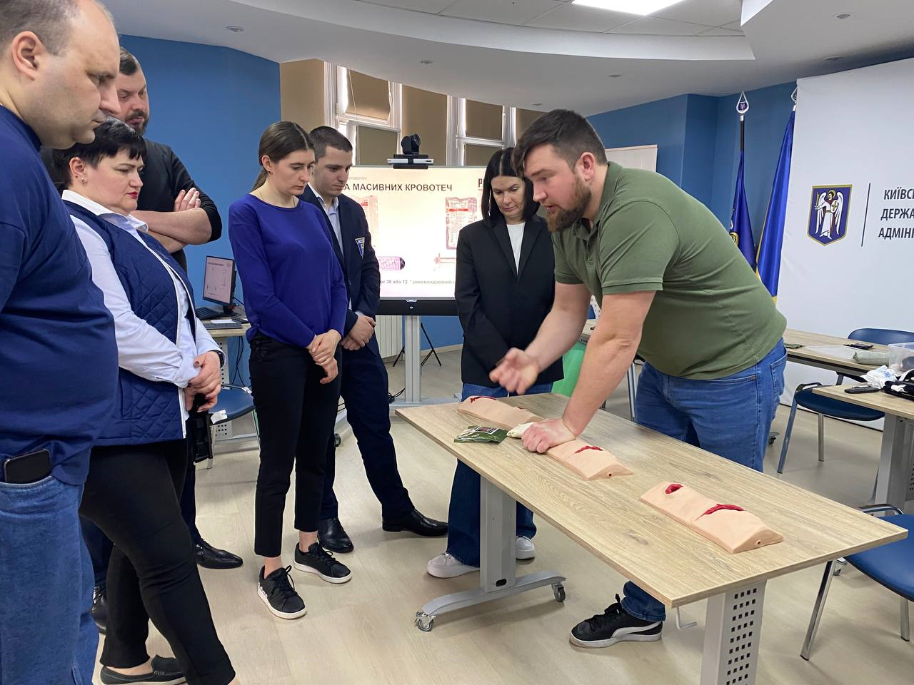 У ЦНАП пройшли навчання з тактичної медицини і домедичної допомоги